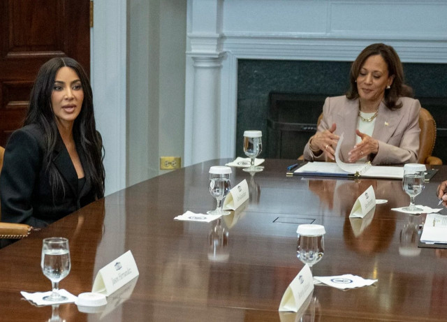 kim kardashian visits the white house discusses criminal justice