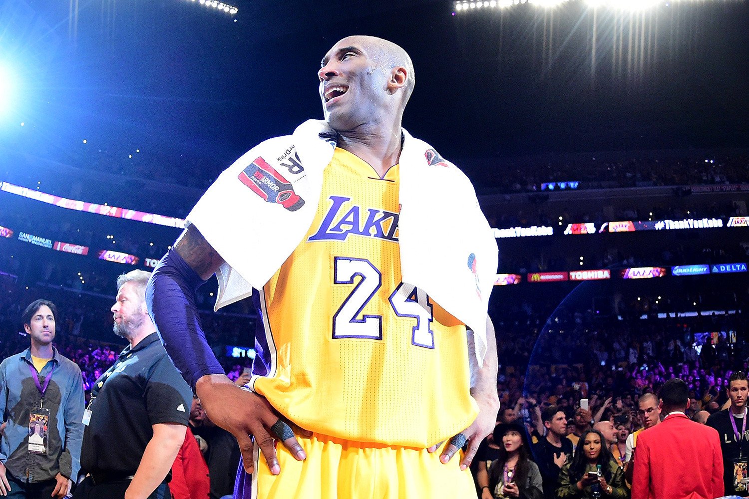 Maillot Basket NBA Los Angeles Lakers 2015-16 Kobe Bryant 24# Gold
