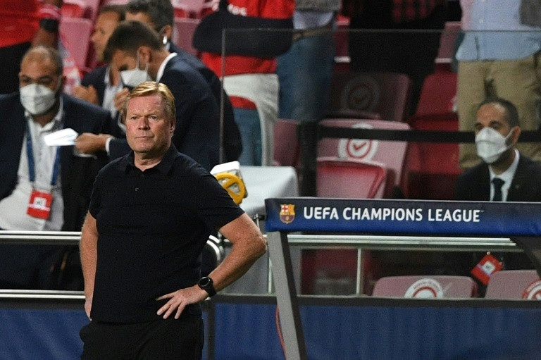 Photo of Benfica loss leaves Koeman on brink at Barcelona