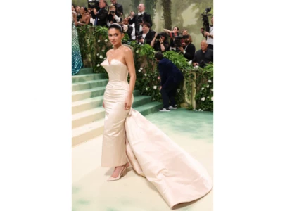 kylie jenner shares bts look at 2024 met gala gown