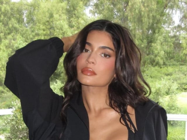 kylie jenner breaks down on the kardashians talks facing constant body shaming kylie jenner breaks down on the kardashians talks facing constant body shaming