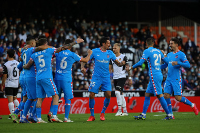 atletico capitulate against valencia