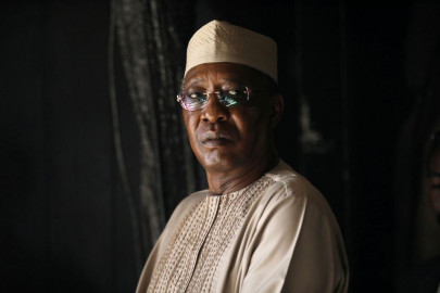 chad president idriss deby dies on front lines says army spokesman