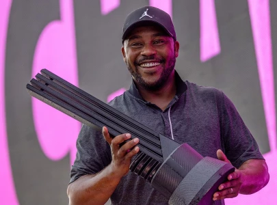 varner wins first liv title at dc event