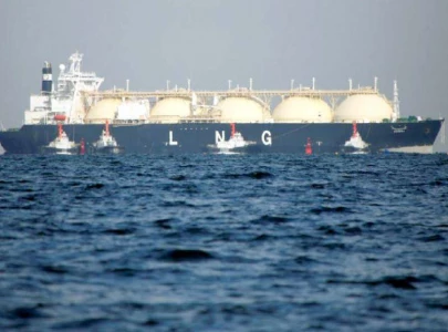 body formed to fix blame for lng dry docking delay