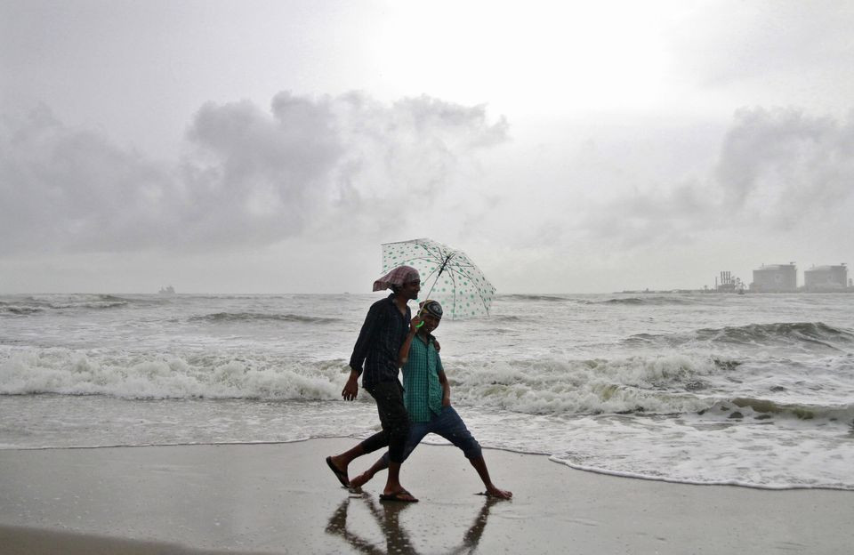 Photo of Monsoon rains lash India's Kerala coast, two days ahead of usual