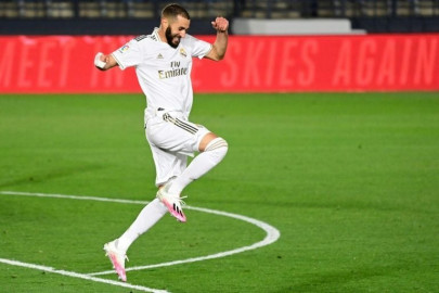 benzema turns title towards madrid