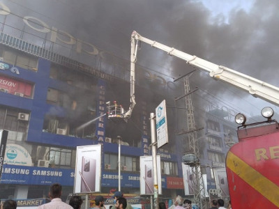 fire rages on in lahore s hafeez centre fire rages on in lahore s hafeez centre
