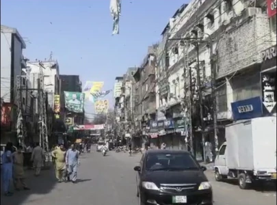 tlp forcibly shuts markets in lahore despite traders refusal
