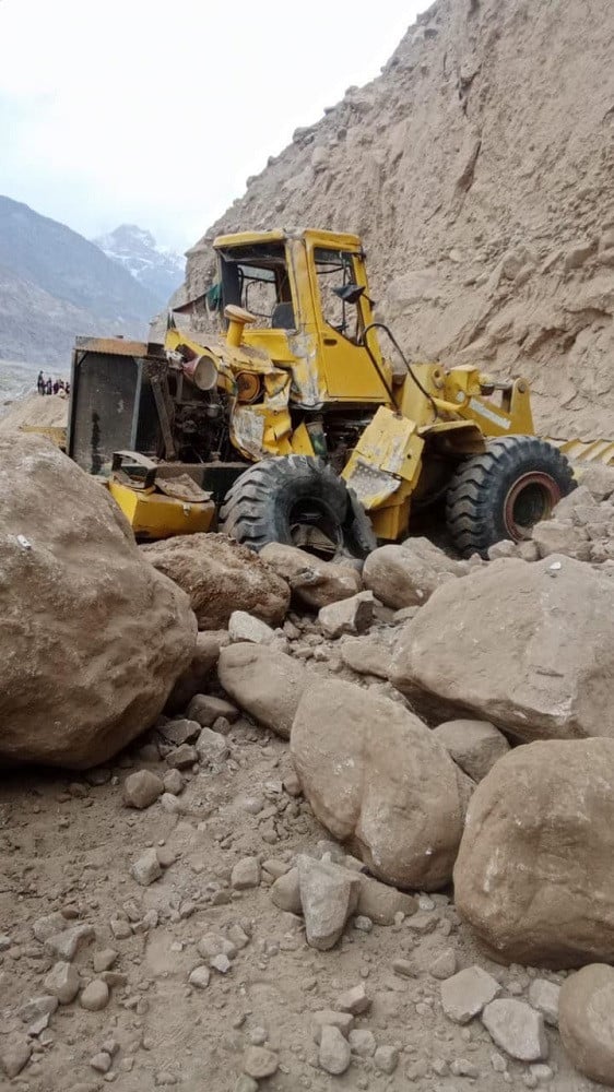 Landslide which injured detachment of FWO soldiers near Gonar Farm, Chillas. PHOTO: ISPR