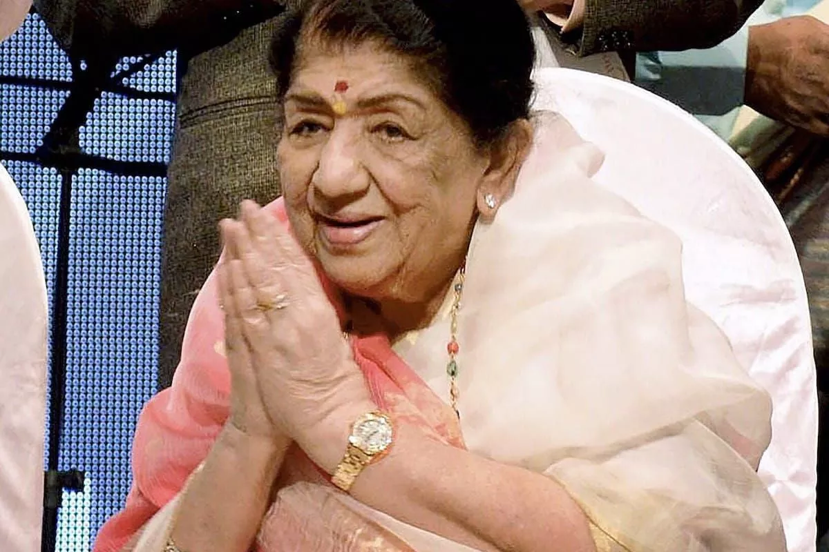 lata mangeshkar didn t want a biopic to be made on her lata mangeshkar didn t want a biopic to be made on her