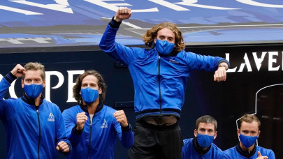 team europe rolls on in opening day of laver cup team europe rolls on in opening day of laver cup