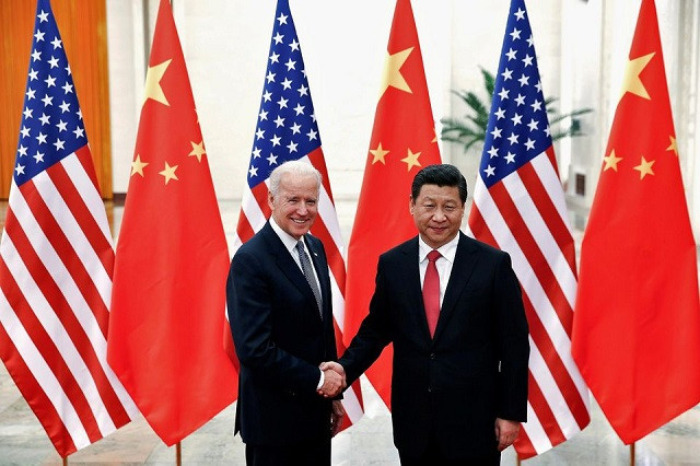 chinese president xi jinping shakes hands with us vice president joe biden l inside the great hall of the people in beijing december 4 2013 photo reuters