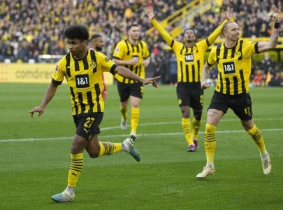 dortmund eye win over chelsea