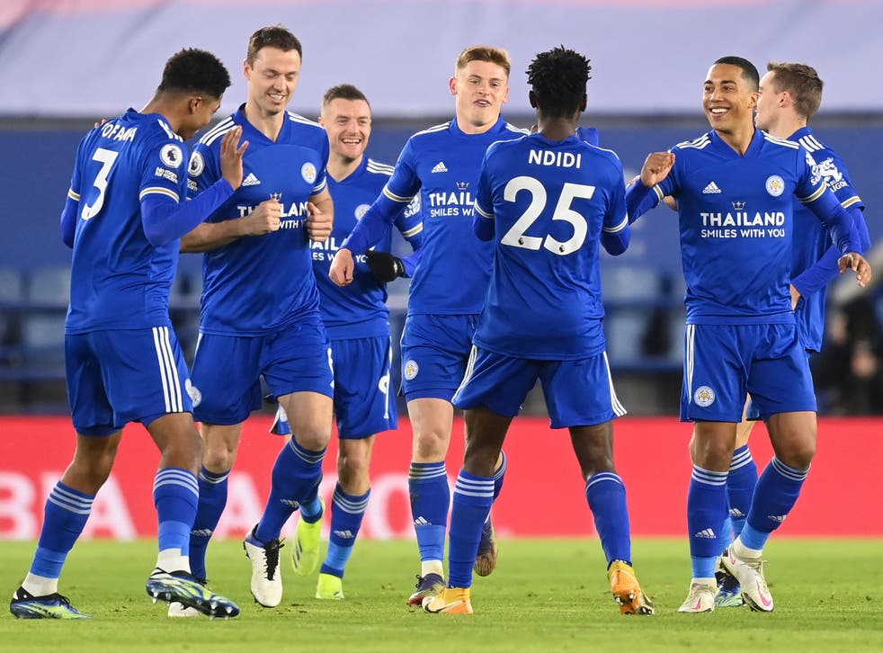 Leicester go top with 2 0 win over Chelsea