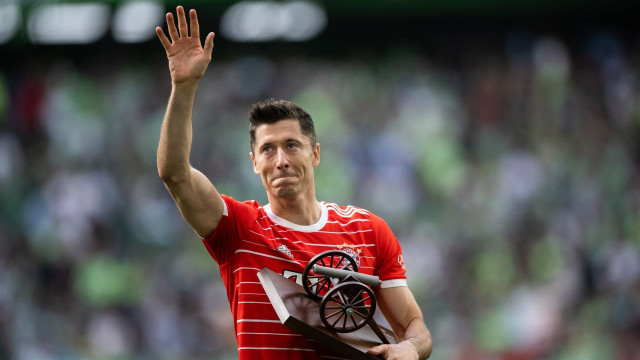 lewandowski exit leaves bayern seeking new striker lewandowski exit leaves bayern seeking new striker