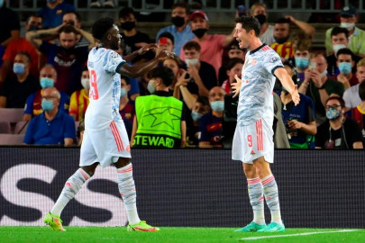 lewandowski at the double as bayern outplay barca again