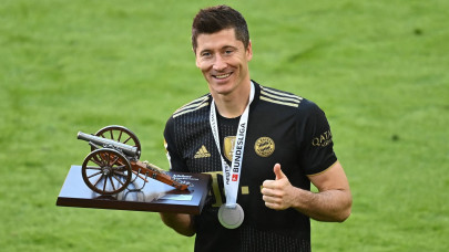 players fans will both suffer from too much football lewandowski