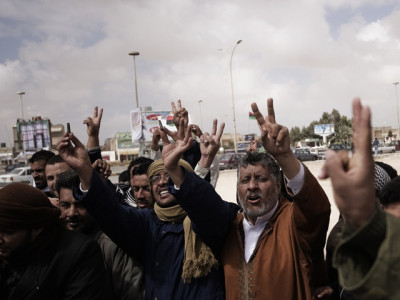libya revolt qaddafi forces abandon parts of tripoli libya revolt qaddafi forces abandon parts of tripoli