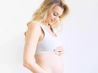 summer house star lindsay hubbard reveals she s pregnant with her first baby summer house star lindsay hubbard reveals she s pregnant with her first baby