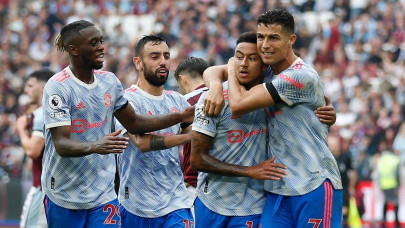 solskjaer happy with lingard s response in west ham win solskjaer happy with lingard s response in west ham win