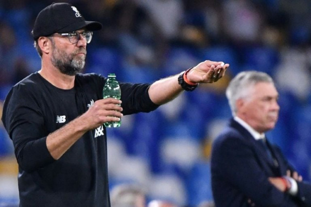 liverpool face everton threat as man utd bid to stop the rot liverpool face everton threat as man utd bid to stop the rot