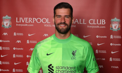 liverpool keeper alisson signs six year contract extension liverpool keeper alisson signs six year contract extension