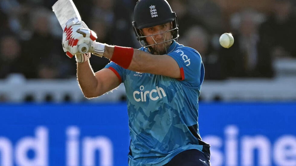 england s liam livingstone on his way to a rapid 62 not out in the fourth odi against australia at lord s on september 27 2024 photo afp