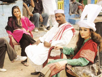 lollywood comes to a grinding halt