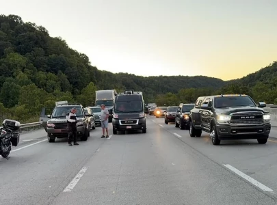 several injured in london shooting as suspect still on the run several injured in london shooting as suspect still on the run