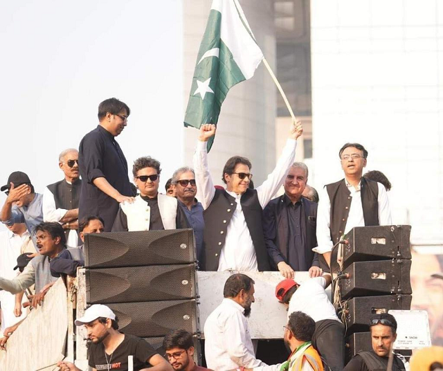 'Wait for my decision when we reach Islamabad' says Imran on Day 2 of long march
