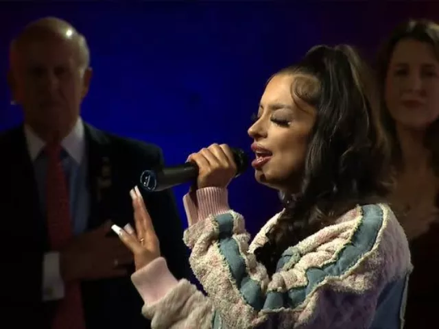 indie singer loomis says f ked it up during live debate anthem mishap indie singer loomis says f ked it up during live debate anthem mishap