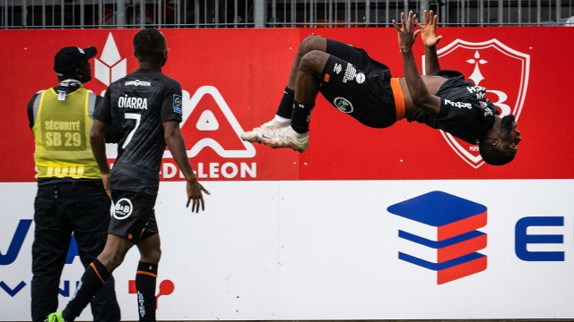 lorient reel off sixth straight win to move second