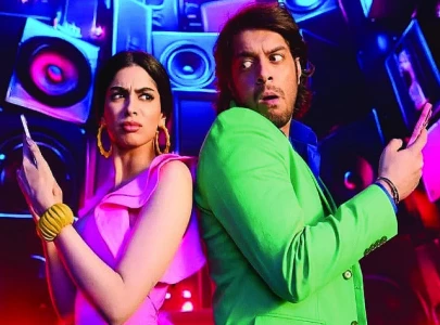 khushi junaid tease gen z romance in loveyapa khushi junaid tease gen z romance in loveyapa