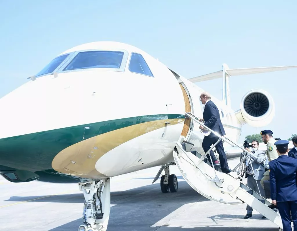 pm shehbaz leaving for his visit to qatar photo app pm shehbaz leaving for his visit to qatar photo app