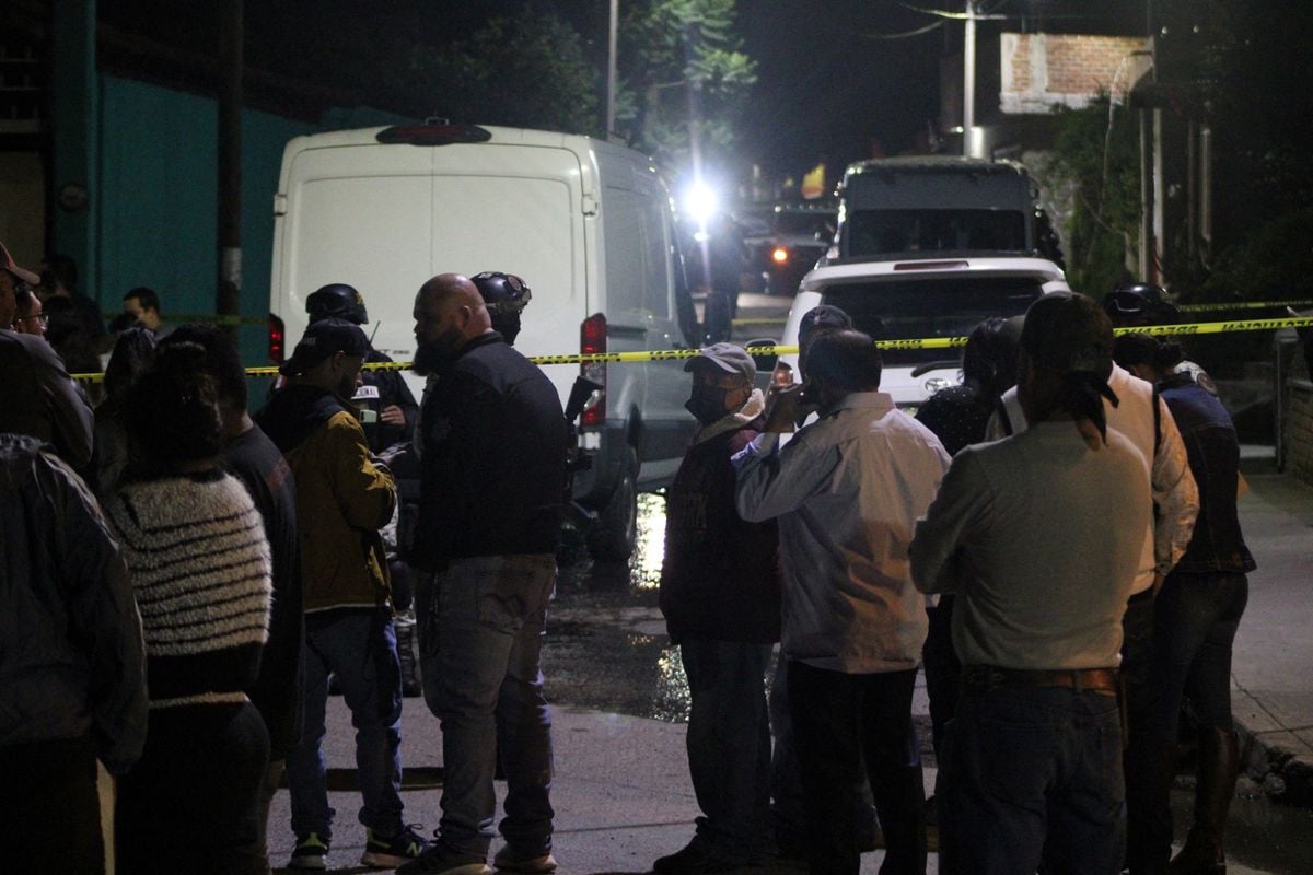 Photo of 10 killed in Mexico bar shooting in state ravaged by violence