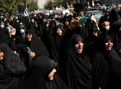 iranian state organised marchers call for execution of protesters