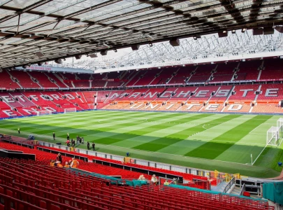 ratcliffe s ineos declares interest in buying man utd