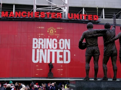 sheikh jassim ratcliffe make final bids for man utd