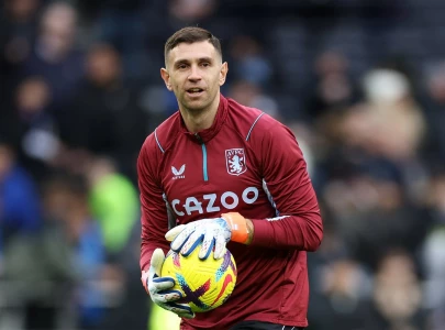 martinez 100 percent focused on villa emery