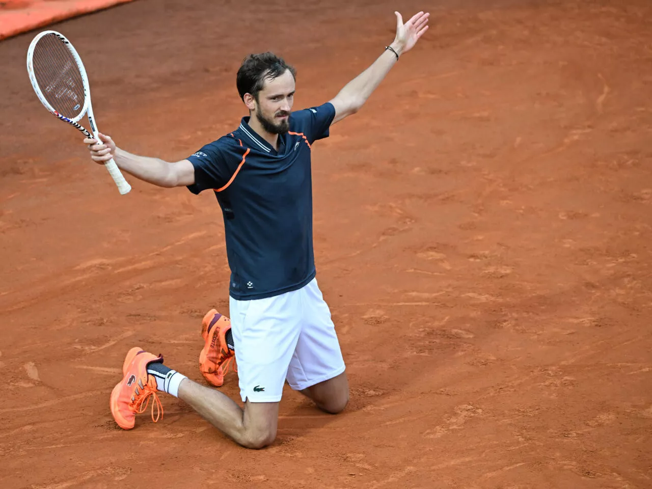 medvedev wary of being too cocky in french open push medvedev wary of being too cocky in french open push