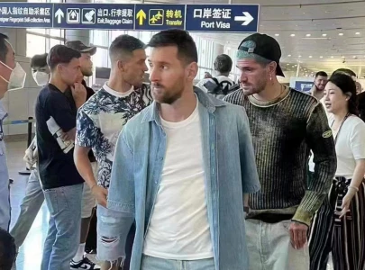 messi gets rockstar welcome in china