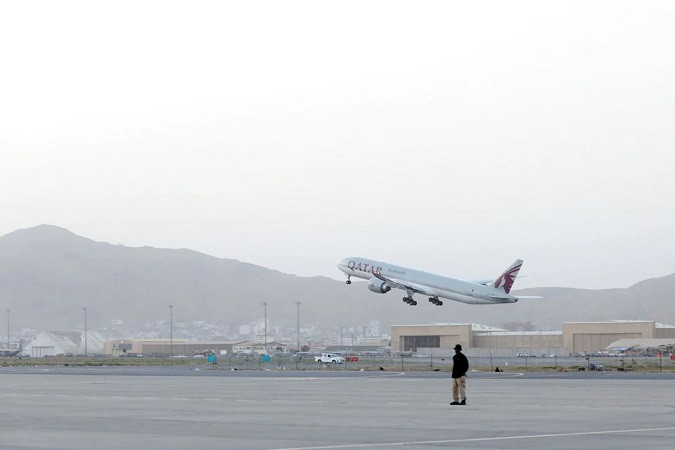 the first international flight since the withdrawal of us troops from afghanistan takes off from the international airport in kabul afghanistan september 9 2021 photo reuters