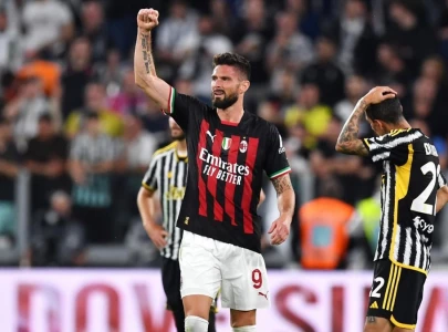 giroud seals champions league spot for milan