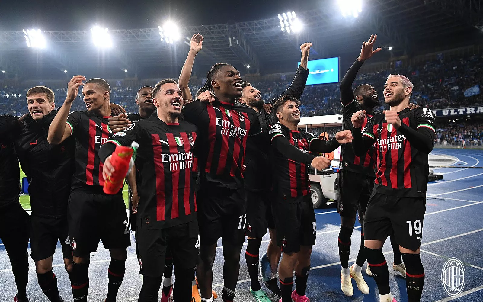 giroud seals milan s passage past napoli into semis giroud seals milan s passage past napoli into semis
