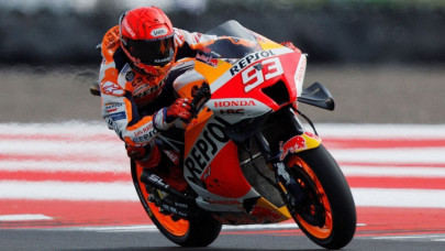 passion stronger than injuries says marquez