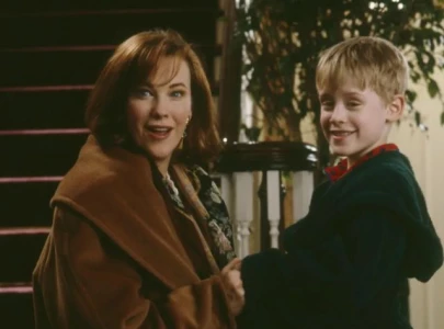 macaulay culkin still calls catherine o hara mom decades after home alone macaulay culkin still calls catherine o hara mom decades after home alone