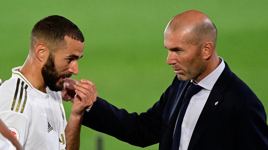 benzema s volley against valencia could be goal of the season and he might now have a claim to best assist too after his brilliant backheel teed up casemiro to finish for a crucial 1 0 win photo afp