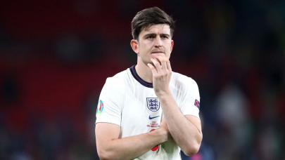 maguire says father suffered rib injuries in wembley stampede maguire says father suffered rib injuries in wembley stampede