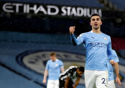 man city title challenge gaining momentum man city title challenge gaining momentum